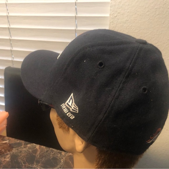 New Era NFL Denver Bronco Men’s Black Red Baseball Hat Size 7 1/4 - Picture 4 of 10